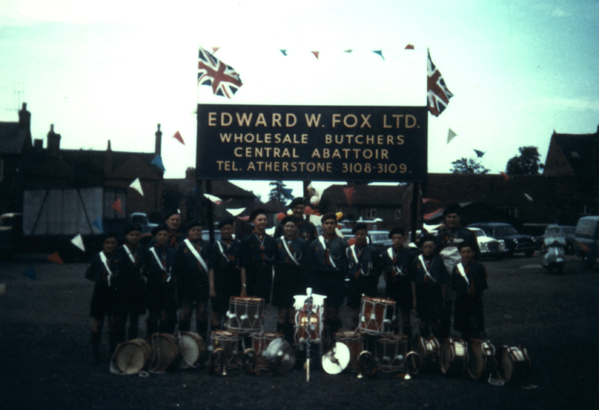 1961. Atherstone Fete - names show when mouse placed on head